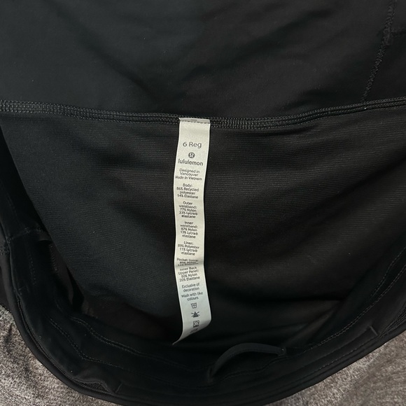 Lululemon Speed Up Low-Rise Lined Short 2.5” Heather Lux Multi Black, Size 6 - Picture 6 of 6